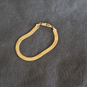 Bracelet 14K GP Herringbone Chain Yellow Gold 8 in Beautiful 0550